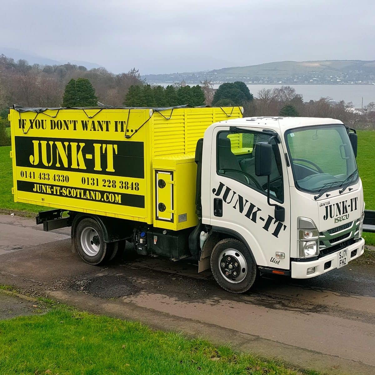Junk-It removal truck in Glasgow