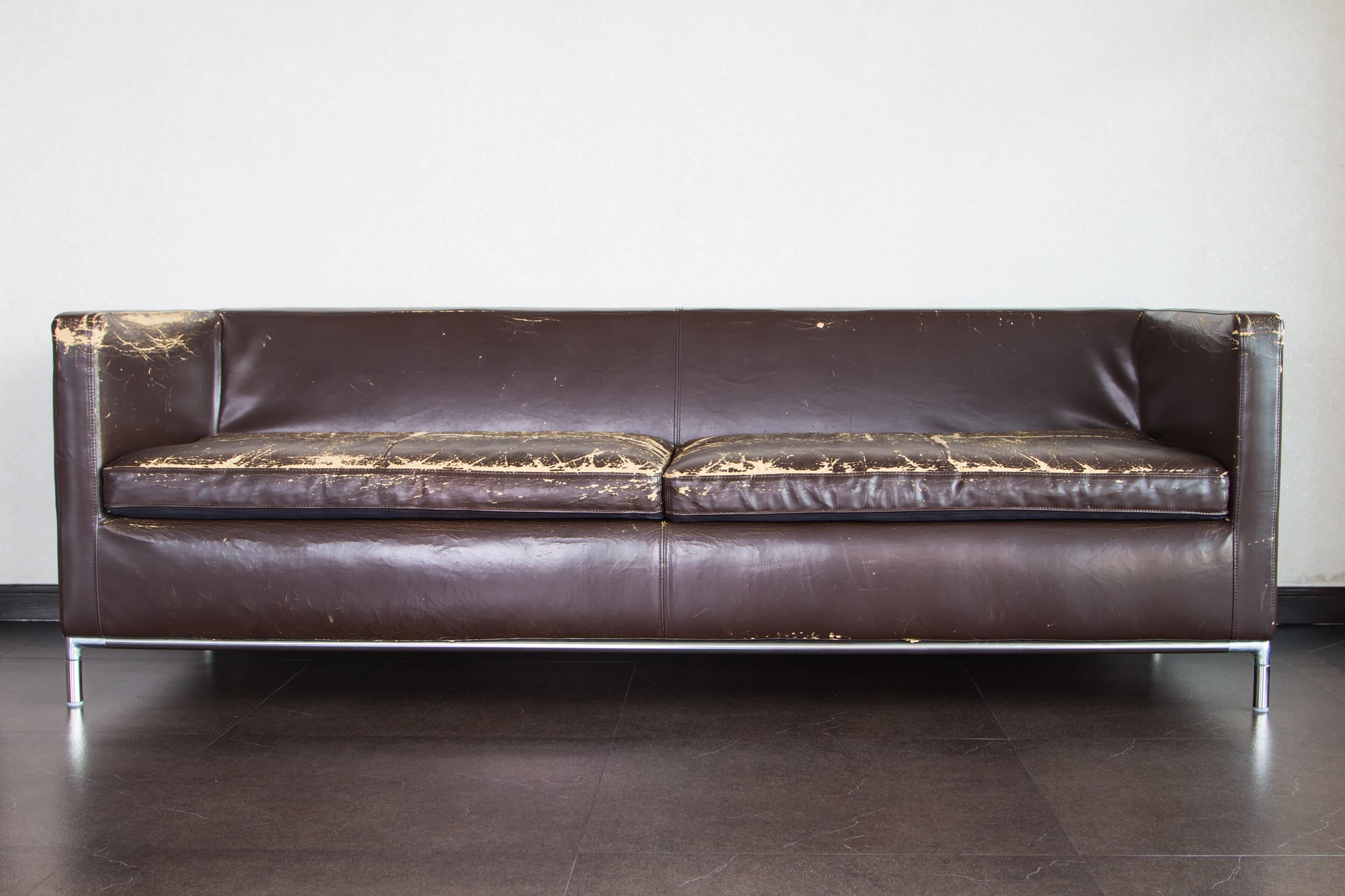 furniture removal Glasgow - old sofa
